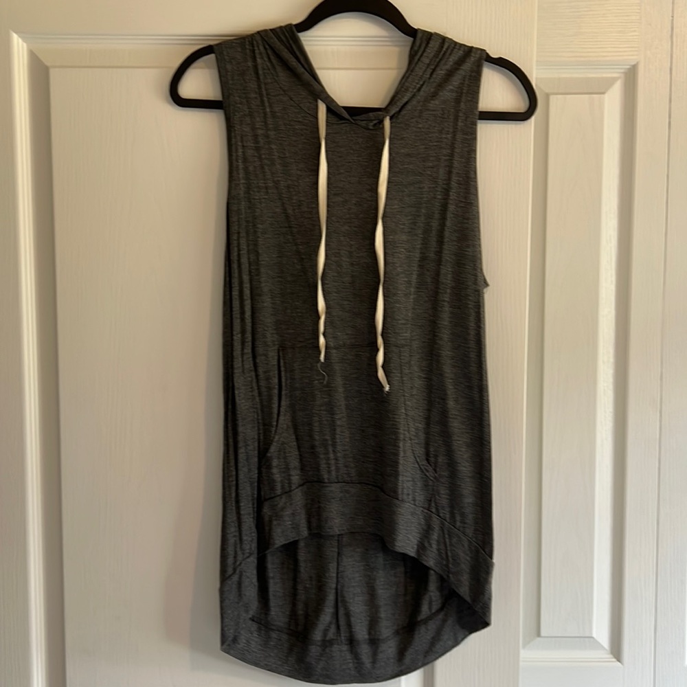 Charcoal Grey Junior’s Sleeveless Hoodie Top
